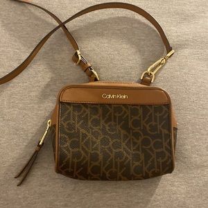 Small Calvin Klein cross body bag